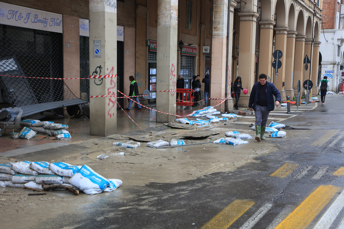 Bologna, i danni per il maltempo Bologna, i danni per il maltempo