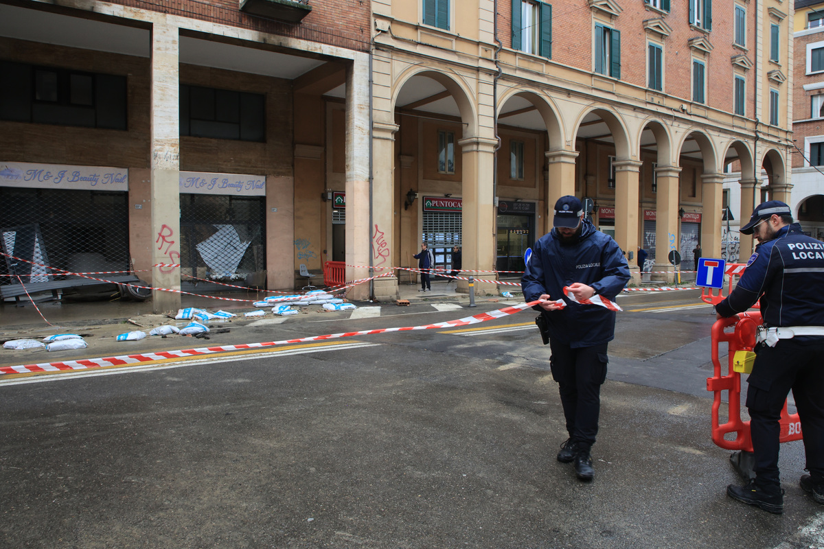 Bologna, i danni per il maltempo Bologna, i danni per il maltempo