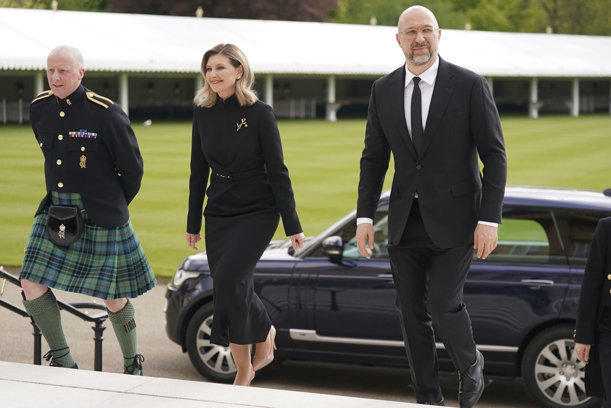 Gli invitati all’incoronazione di Re Carlo partecipano al ricevimento a Buckingham Palace Gli invitati all’incoronazione di Re Carlo partecipano al ricevimento a Buckingham Palace