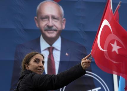 Elezioni Turchia, "l'uomo del popolo" e pro Nato: Kilicdaroglu insidia Erdogan