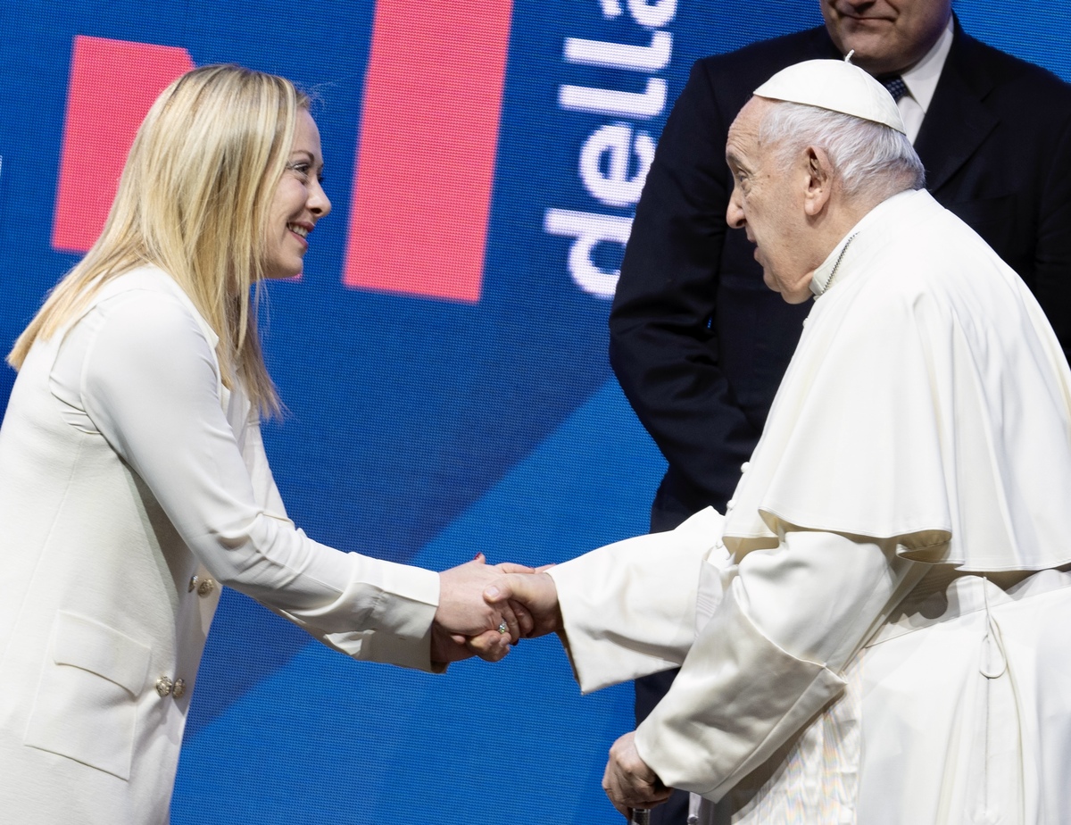 Papa Francesco riceve la Presidente Meloni agli Stati Generali della natalita' a Roma Papa Francesco riceve la Presidente Meloni agli Stati Generali della natalita' a Roma