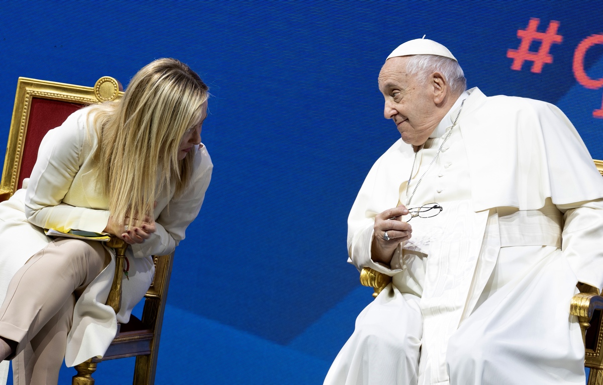 Papa Francesco riceve la Presidente Meloni agli Stati Generali della natalita' a Roma Papa Francesco riceve la Presidente Meloni agli Stati Generali della natalita' a Roma