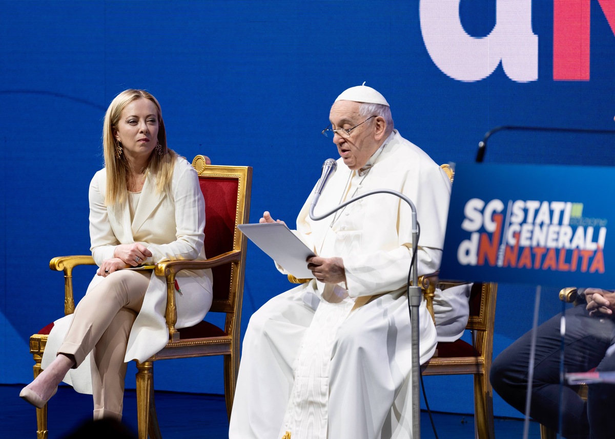Papa Francesco riceve la Presidente Meloni agli Stati Generali della natalita' a Roma Papa Francesco riceve la Presidente Meloni agli Stati Generali della natalita' a Roma