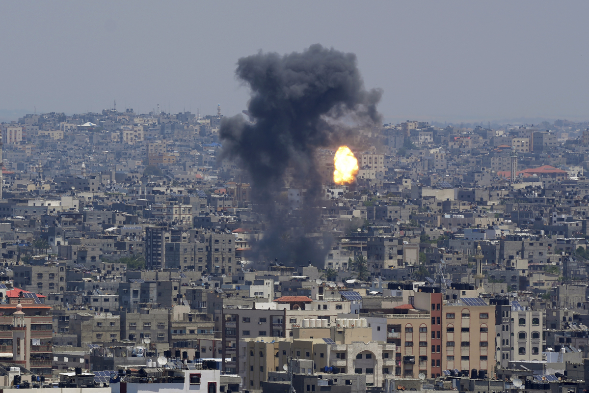 Attacco aereo a Gaza Attacco aereo a Gaza