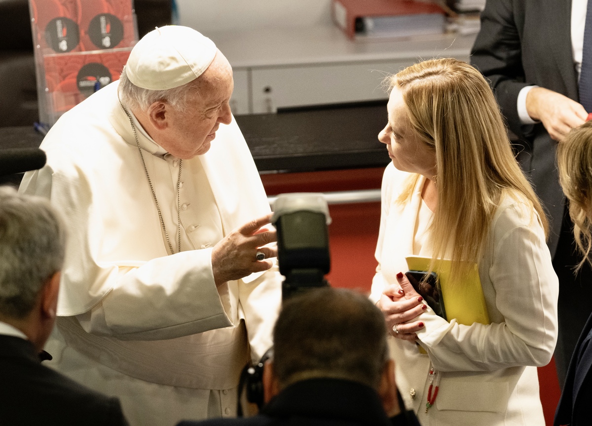 Papa Francesco riceve la Presidente Meloni agli Stati Generali della natalita' a Roma Papa Francesco riceve la Presidente Meloni agli Stati Generali della natalita' a Roma