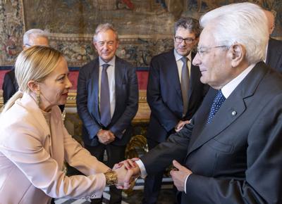 Il Presidente Mattarella con Giorgia Meloni in occasione della riunione del Consiglio Supremo di Difesa