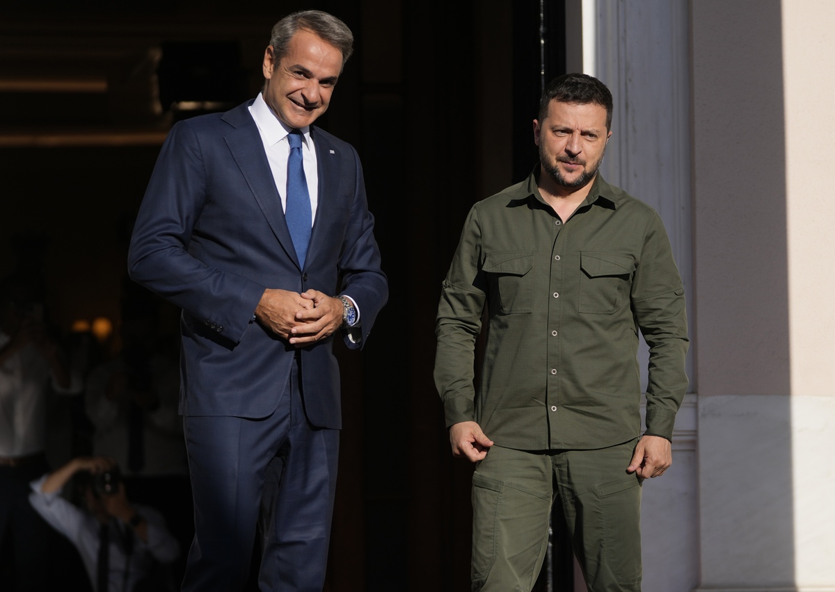 Grecia, primo ministro greco Kyriakos Mitsotakis riceve Zelensky ad Atene Grecia, primo ministro greco Kyriakos Mitsotakis riceve Zelensky ad Atene