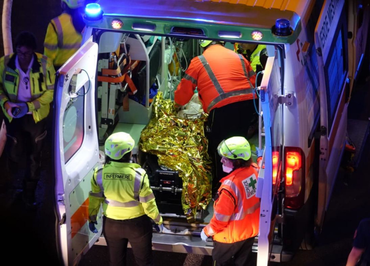 Tragedia a Mestre, autobus precipita da un cavalcavia Tragedia a Mestre, autobus precipita da un cavalcavia