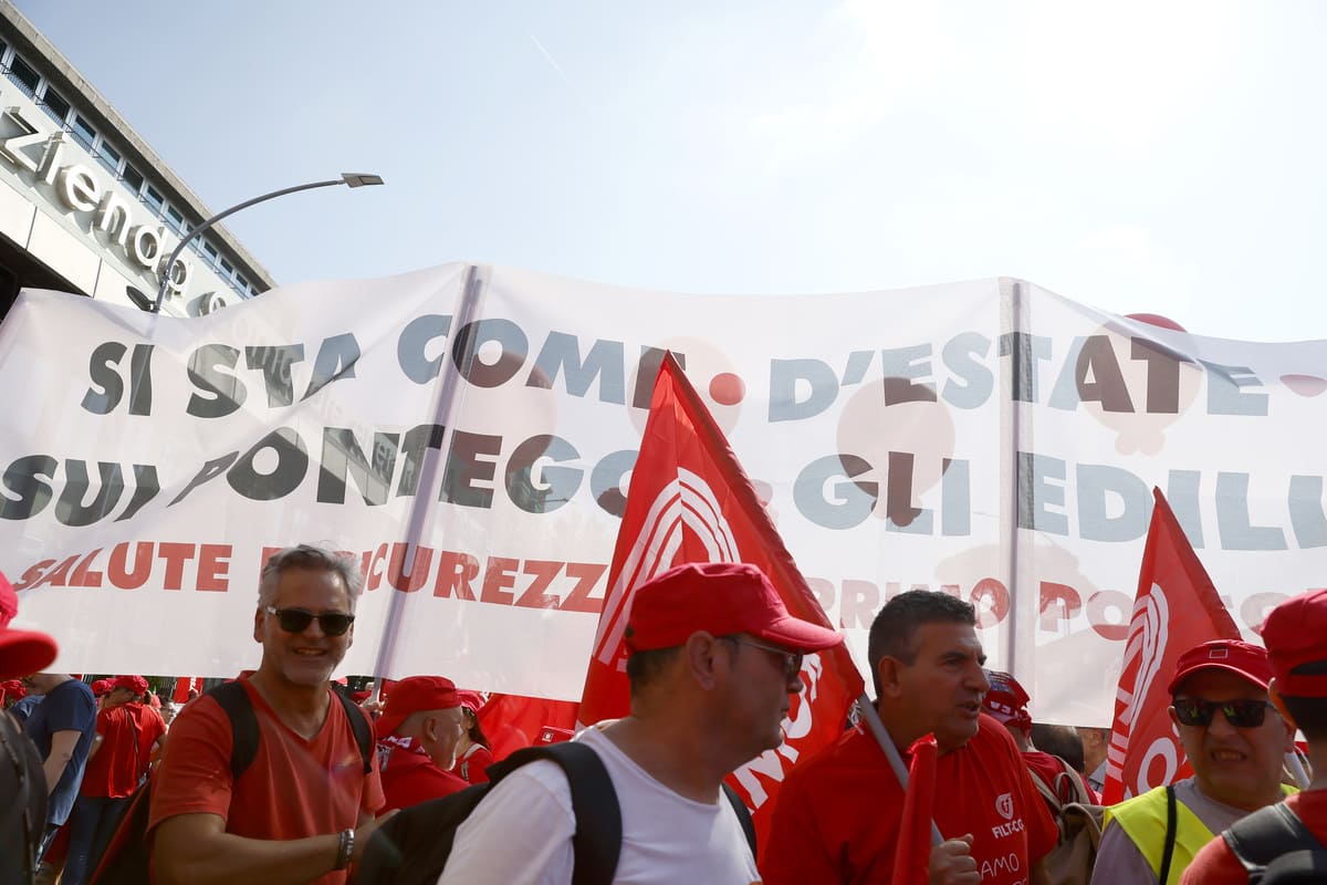 CGIL, Manifestazione nazionale La via maestra, insieme per la Costituzione a Roma CGIL, Manifestazione nazionale La via maestra, insieme per la Costituzione a Roma
