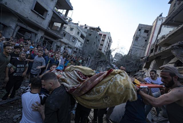 Gaza, la distruzione dopo gli attacchi israeliani Gaza, la distruzione dopo gli attacchi israeliani