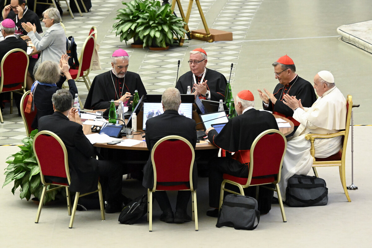 Papa Francesco durante il Sinodo dei Vescovi - 20esima Congregazione Generale Papa Francesco durante il Sinodo dei Vescovi - 20esima Congregazione Generale