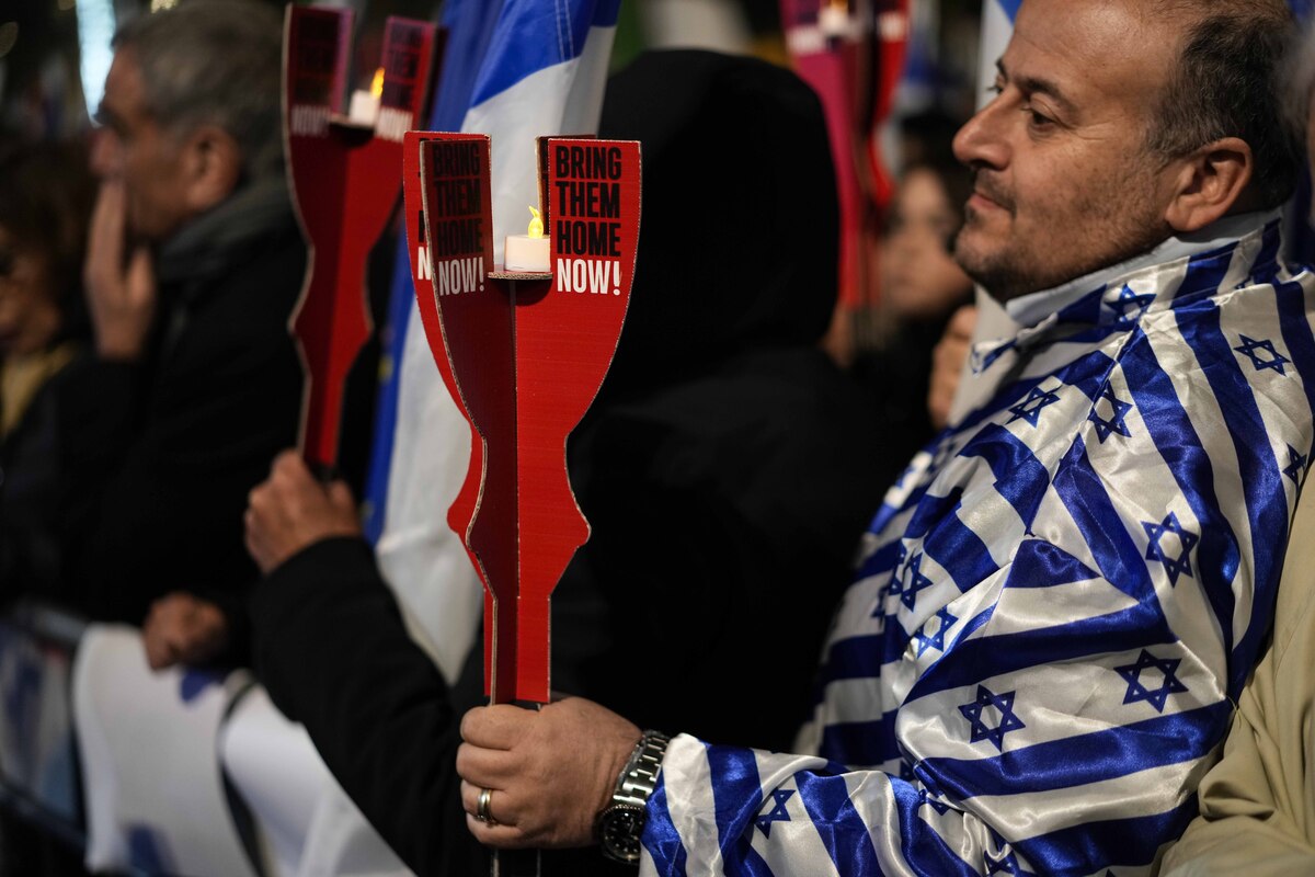 Roma - Manifestazione organizzata dalla comunità ebraica di Roma contro l'antisemitismo e il terrorismo e pace in Israele Roma - Manifestazione organizzata dalla comunità ebraica di Roma contro l'antisemitismo e il terrorismo e pace in Israele