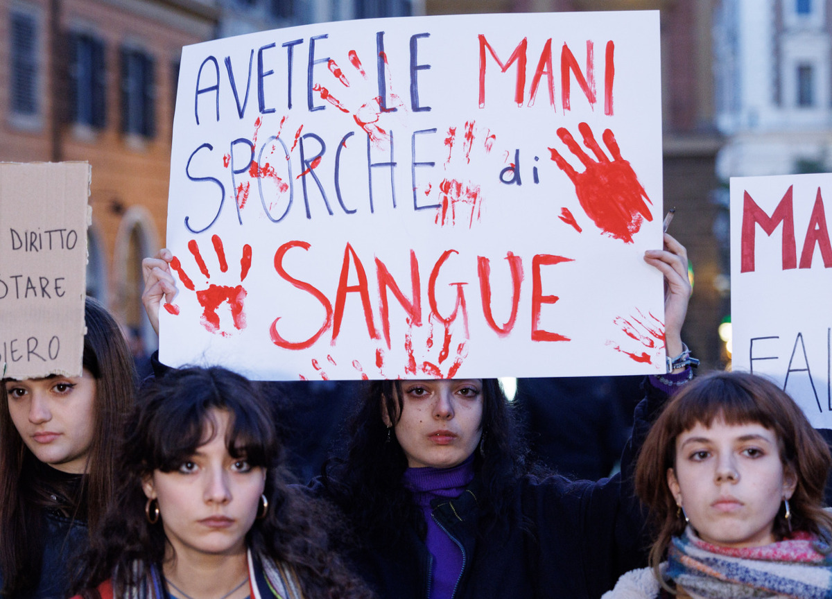 Corte contro le manganellate a Pisa Corte contro le manganellate a Pisa