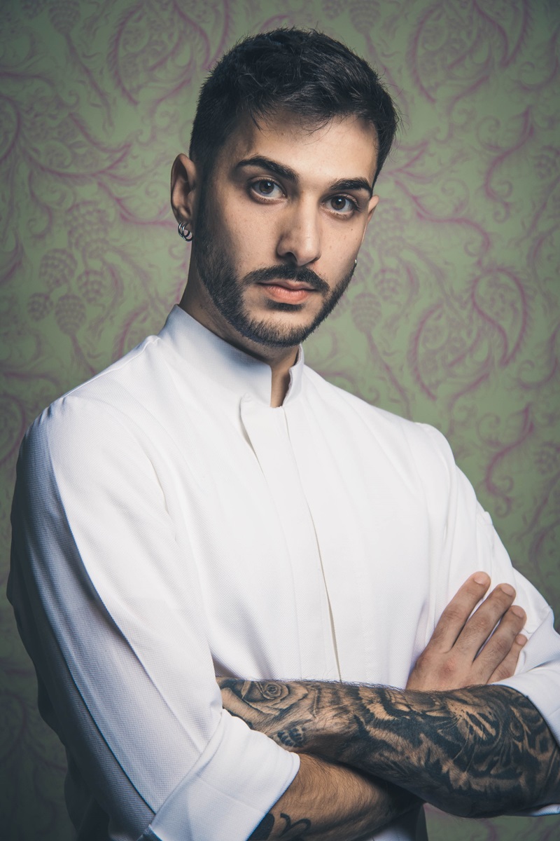 Lo Chef Davide Marzullo - © Fabio Cravarezza Lo Chef Davide Marzullo - © Fabio Cravarezza