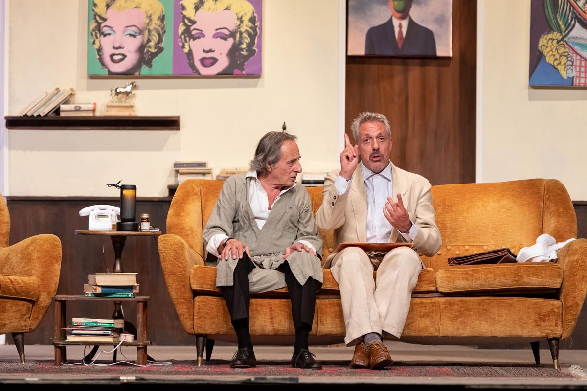 Nino Formicola e Max Pisu, la Cena dei cretini torna a teatro Nino Formicola e Max Pisu, la Cena dei cretini torna a teatro