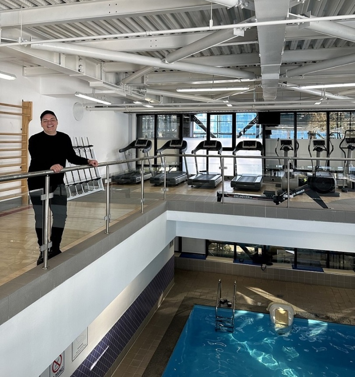 La palestra e la piscina del Mak Albania, elegante hotel 5 stelle nel cuore di Tirana, sono aperte 24 ore su 24. La palestra e la piscina del Mak Albania, elegante hotel 5 stelle nel cuore di Tirana, sono aperte 24 ore su 24.