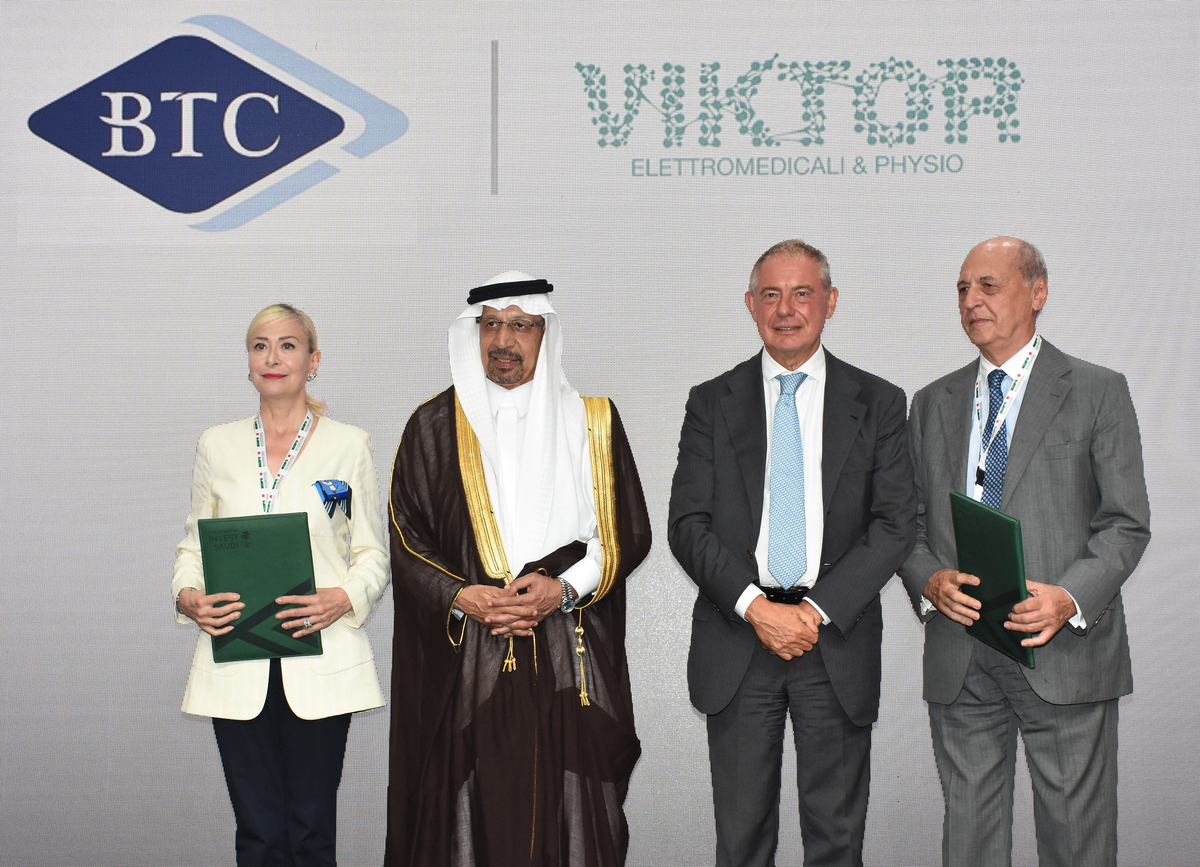 Adolfo Urso Ministro delle Imprese e Made in Italy con Khalid Al Falih Ministry of Investment Saudita. Foto: Nick Zonna