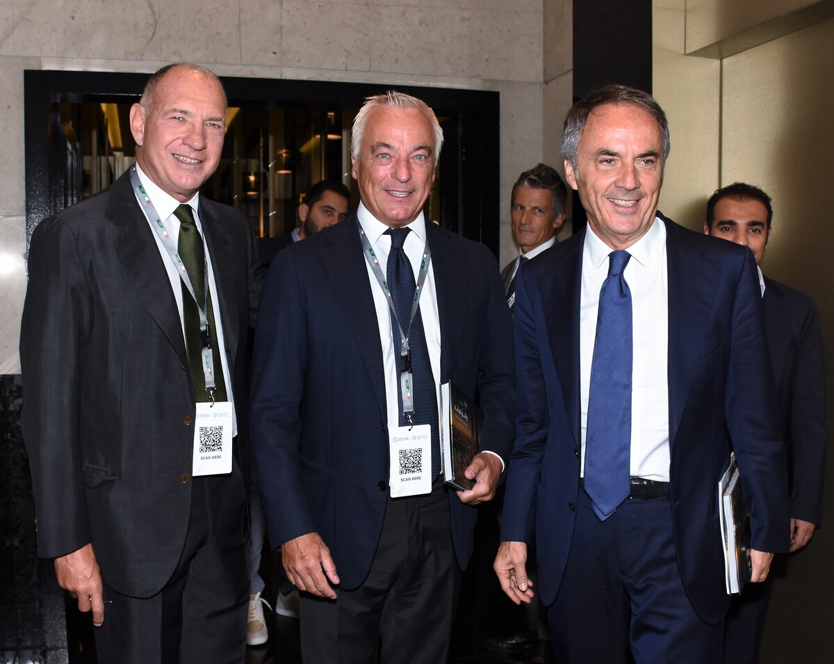 Adolfo Urso Ministro delle Imprese e Made in Italy con Khalid Al Falih Ministry of Investment Saudita. Foto: Nick Zonna
