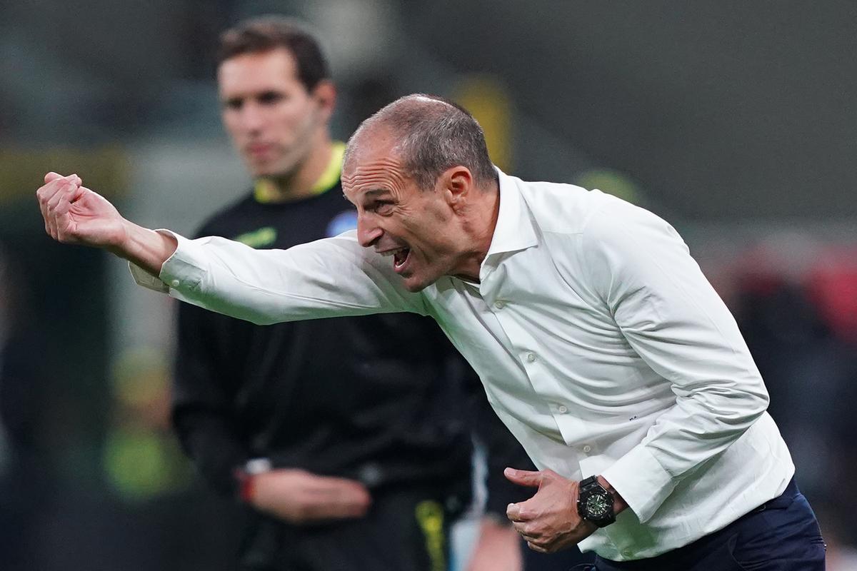 Milan-Juve, show di Allegri (foto Lapresse) Milan-Juve, show di Allegri (foto Lapresse)