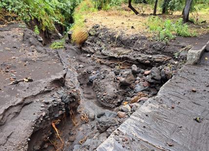 Stromboli, emblema dell’Italia dissestata: una normale pioggia diventa una alluvione