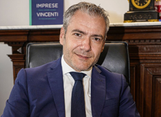 Intesa Sanpaolo sostiene gli investimenti di Eurostampa con GBP 20,500,000