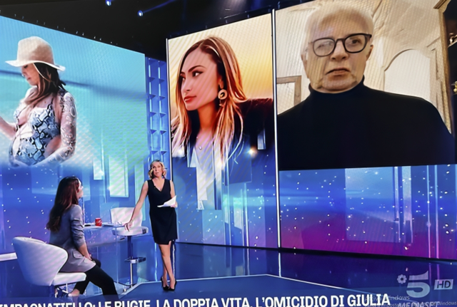 Il direttore di affaritaliani.it Angelo Maria Perrino a Pomeriggio Cinque Il direttore di affaritaliani.it Angelo Maria Perrino a Pomeriggio Cinque