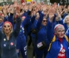 Riforma pensioni, le performance delle femministe "Les Rosies"