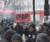 Riforma delle pensioni, scontri e cassonetti in fiamme a Parigi