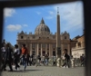 Gioia e sollievo tra turisti e fedeli a San Pietro per il Papa