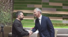 Zelensky a Davos per la prima volta, l'incontro con Stoltenberg