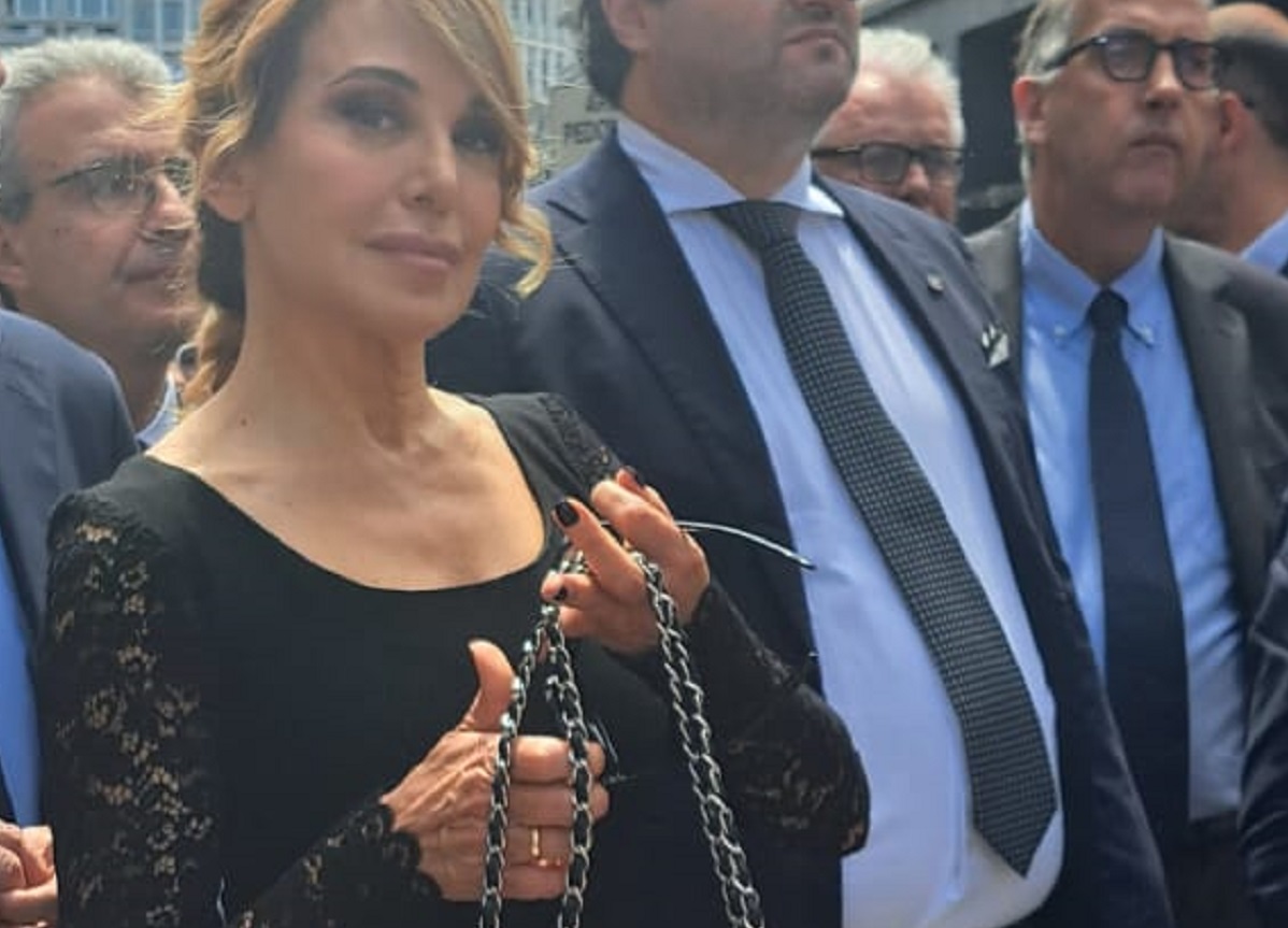 Tutti i vip ai funerali di Silvio Berlusconi: Barbara D'Urso Tutti i vip ai funerali di Silvio Berlusconi: Barbara D'Urso
