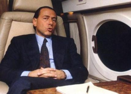 Eredità Berlusconi: gli aerei privati ai figli, ma la società è in perdita