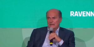 Bersani: "Se Vannacci dà dell'anormale a un omosessuale, si può dare del coglione a un generale?"