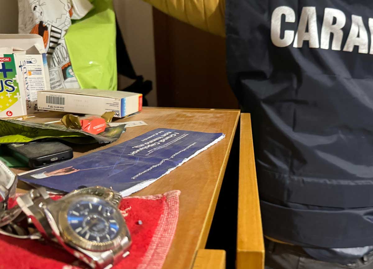 Blitz carabinieri Roma Reggio Calabria Blitz carabinieri Roma Reggio Calabria