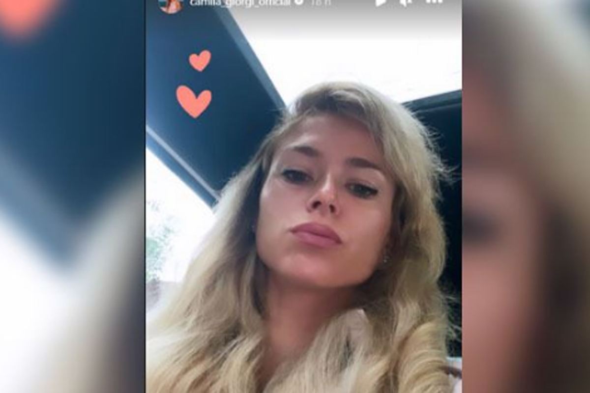 Camila Giorgi, storia Ig con selfie e cuoricini (Instagram camila_giorgi_official) Camila Giorgi, storia Ig con selfie e cuoricini (Instagram camila_giorgi_official)