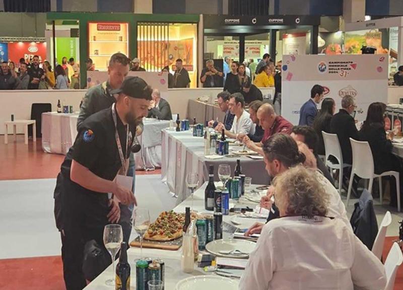 Andrea Gallizzi campione del mondo di pizza Andrea Gallizzi campione del mondo di pizza
