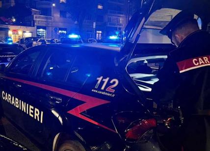 Cadavere in strada a Pavia: un amico sospettato di omicidio