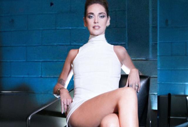 Chiara Ferragni come Sharon Stone in Basic Instinct Chiara Ferragni come Sharon Stone in Basic Instinct