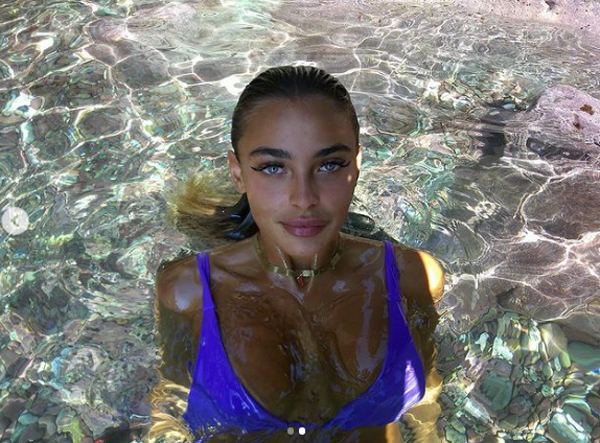 chiara frattesi sorella davide centrocampista inter foto bikini