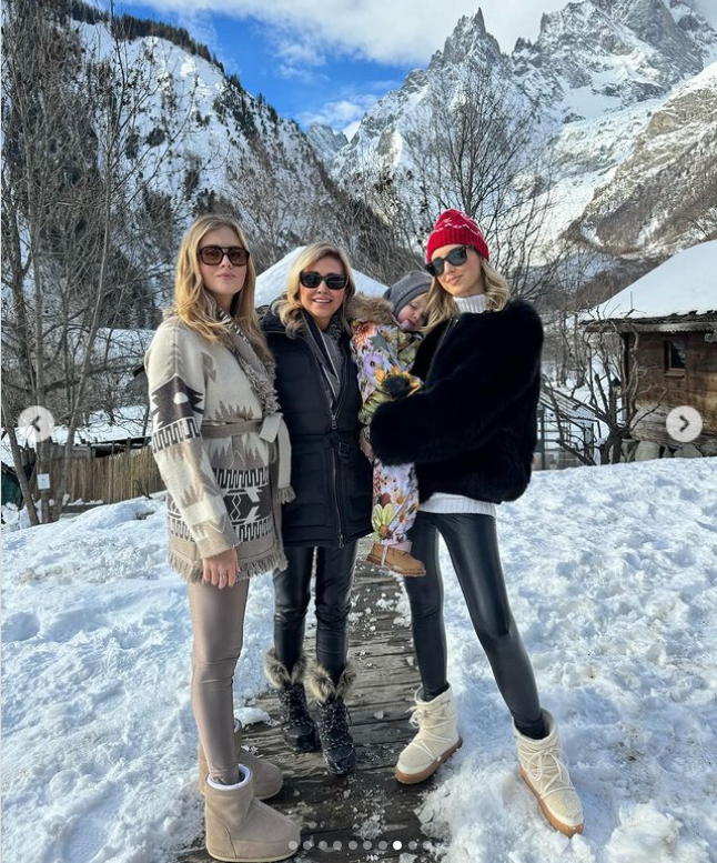 Chiara Ferragni con sua madre e la sorella Valentina