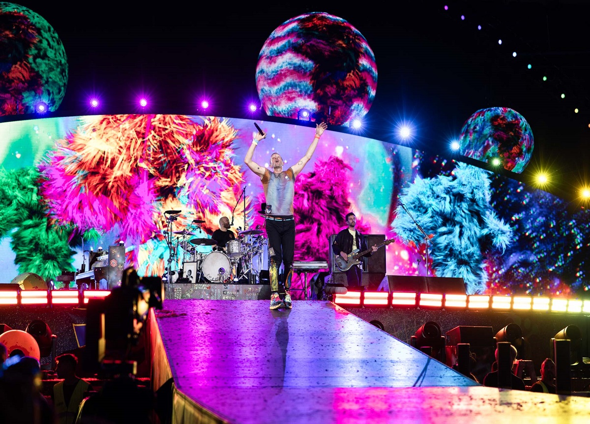 Il concerto dei Coldplay a Milano (foto twitter LiveNation) Il concerto dei Coldplay a Milano (foto twitter LiveNation)