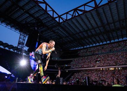 I Coldplay a Milano cantano "O mia bela Madunina". VIDEO