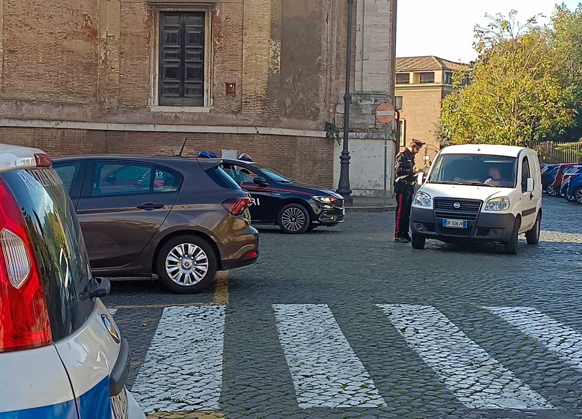Il Comando dei Vigili Urbani a Roma Il Comando dei Vigili Urbani a Roma
