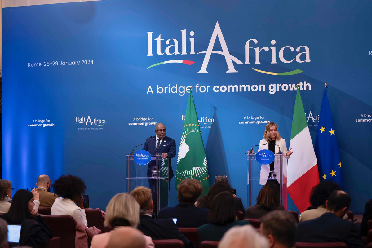 Conferenza Stampa Vertice Italia Africa Conferenza Stampa Vertice Italia Africa