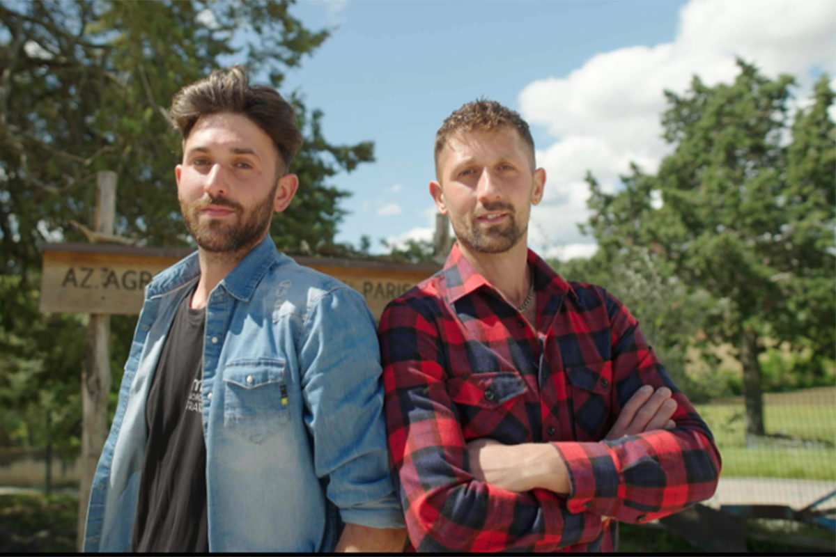 contadino cerca moglie fratelli paris