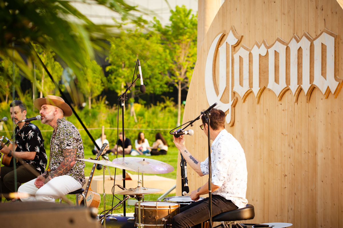 Corona Sunsets Session, l'evento milanese è stato un successo Corona Sunsets Session, l'evento milanese è stato un successo
