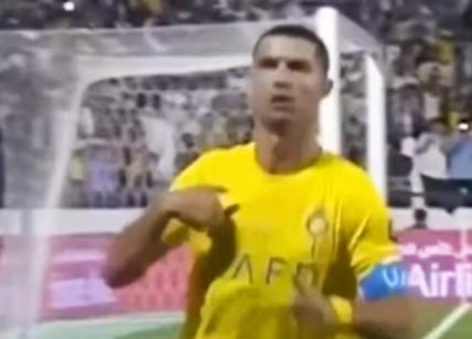 Cristiano Ronaldo si fa il segno della croce ma in Arabia è proibito. Caos!