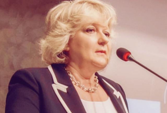Maria Cristina Sandrin, avvocato, legale del foro veneto, è esperta in stime di aziende commerciale. Si occupa di assistenza legale e di servizi legate alla protezione dell’impresa e del patrimonio