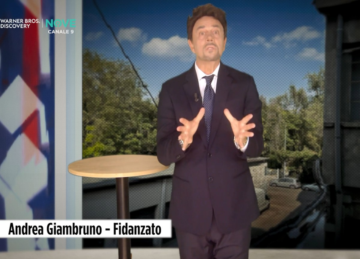 Crozza imita Giambruno