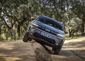 Nuovo Dacia Duster in tour: il SUV arriva nei concessionari italiani